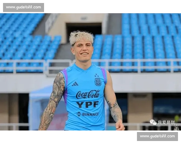 加纳乔健身房暗藏双骄密码：梅西捧杯照成新动力源