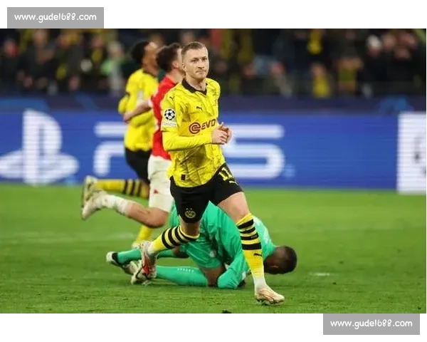 罗伊斯两助攻 + 神级脚后跟，银河 3-3 绝平圣路易斯城